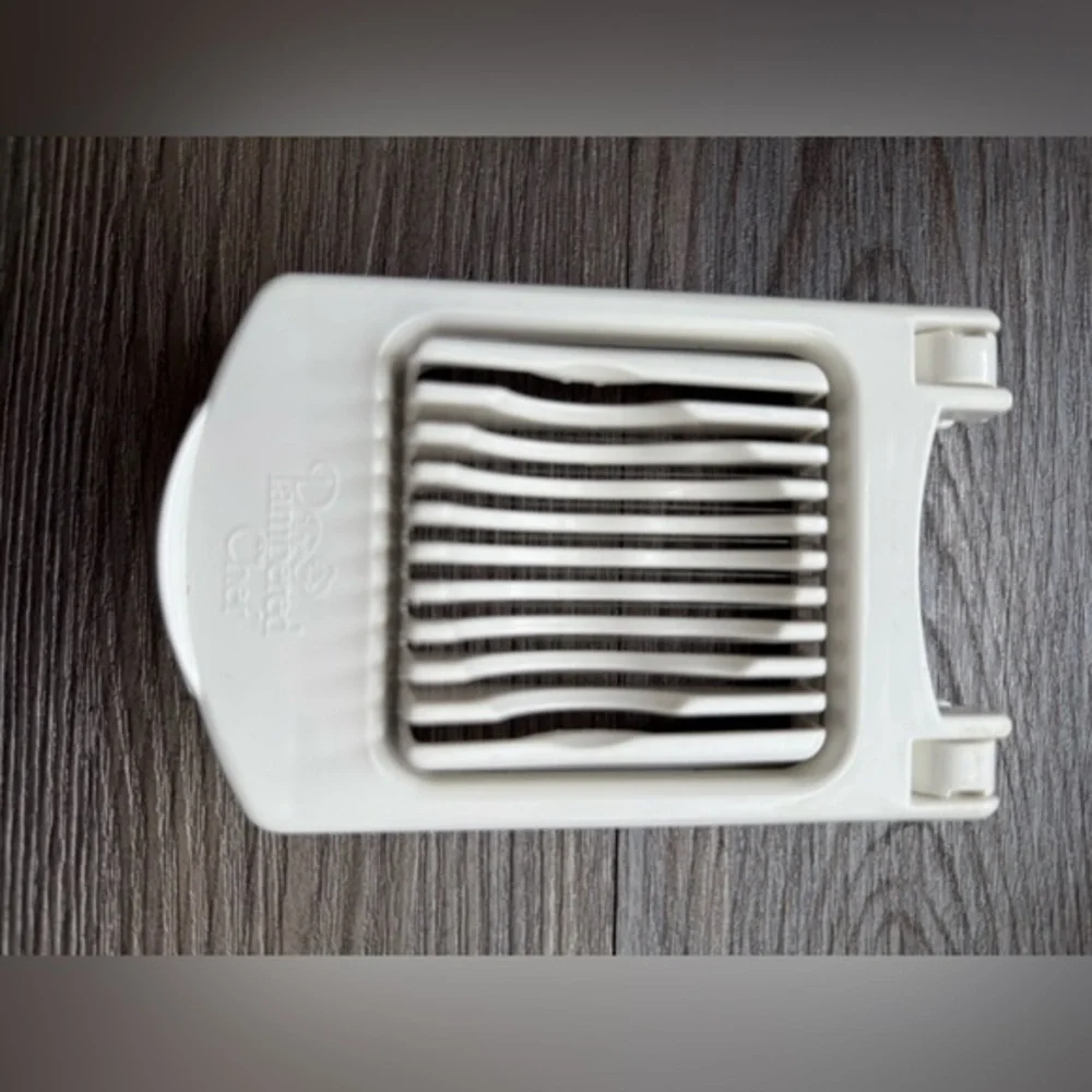 Pampered Chef Egg‎ Slicer